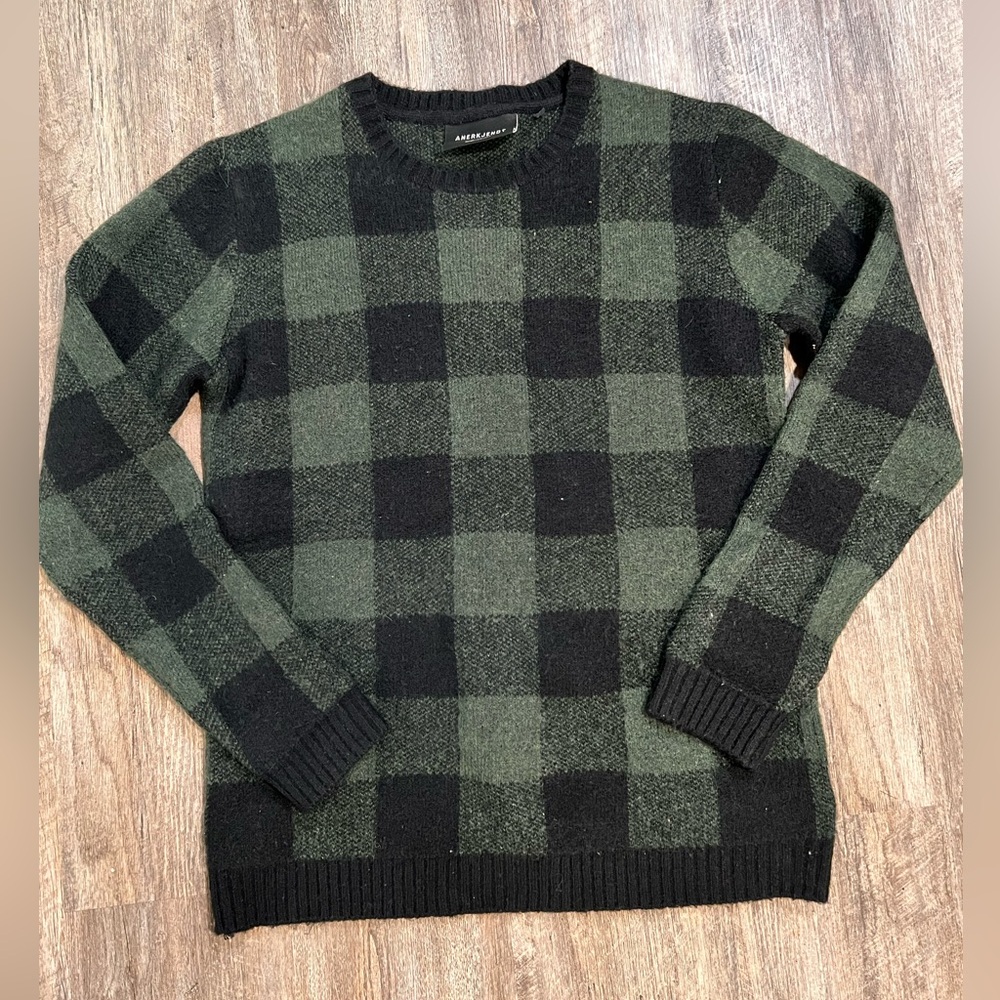 Men’s Preowned Anerkjendt Green & Black checkered sweater Size Large